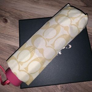Coach Umbrella NWT